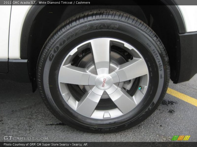 White Diamond Tintcoat / Cashmere 2011 GMC Acadia SLT