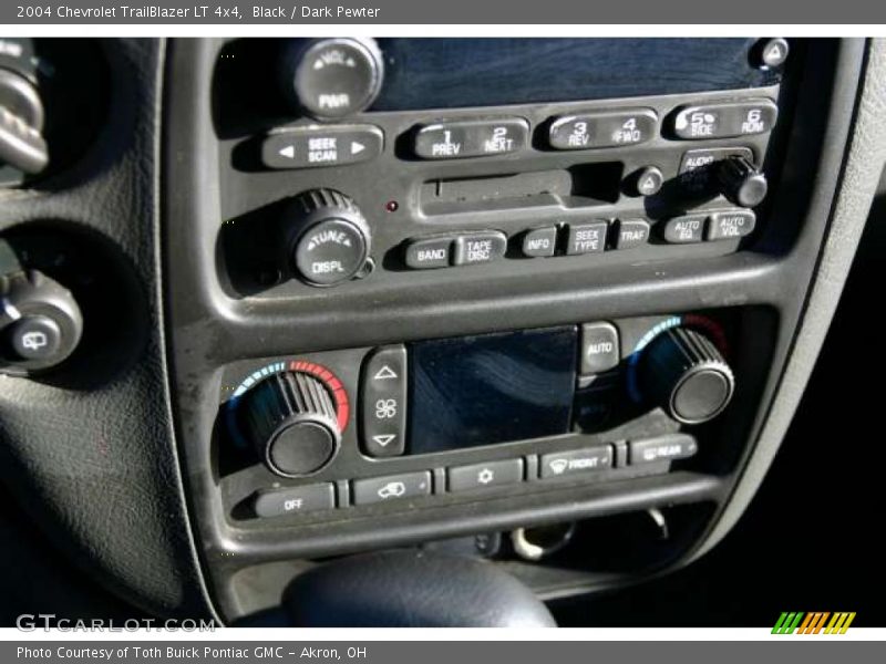 Black / Dark Pewter 2004 Chevrolet TrailBlazer LT 4x4