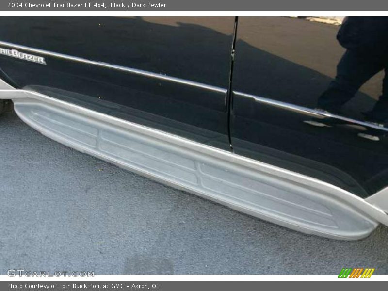 Black / Dark Pewter 2004 Chevrolet TrailBlazer LT 4x4