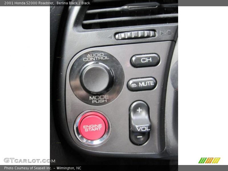 Controls of 2001 S2000 Roadster