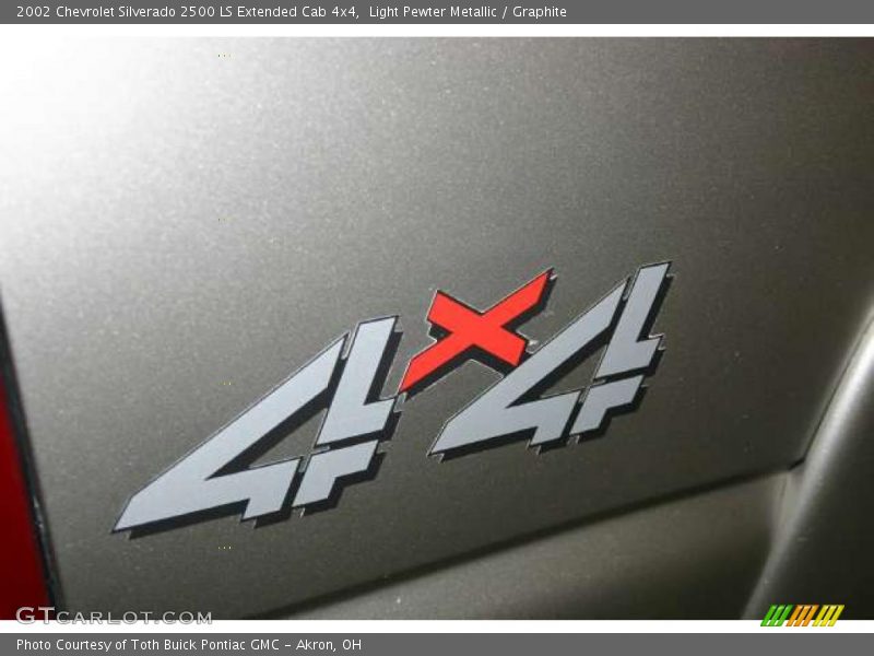 Light Pewter Metallic / Graphite 2002 Chevrolet Silverado 2500 LS Extended Cab 4x4