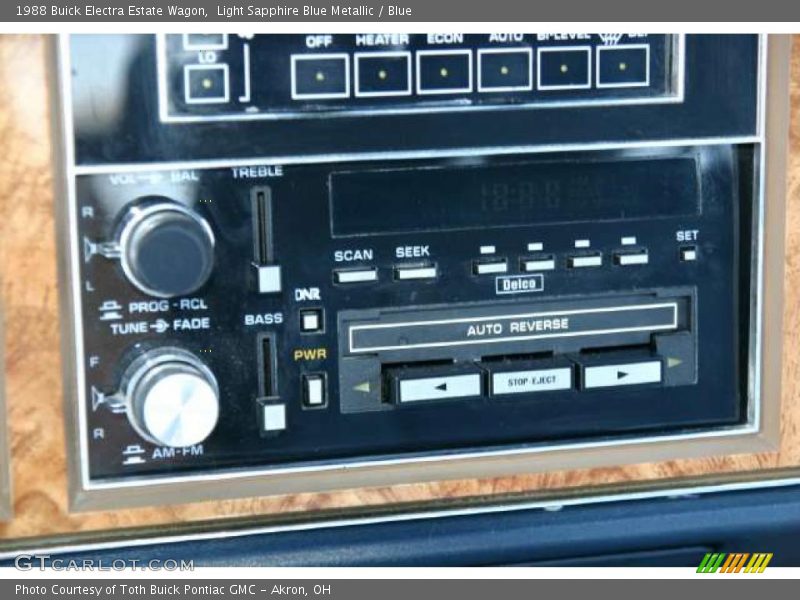 Controls of 1988 Electra Estate Wagon