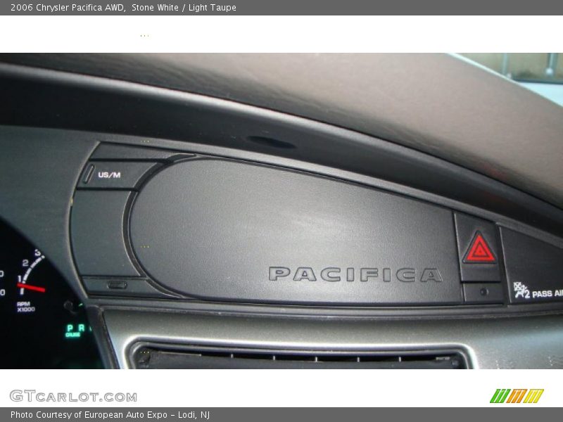Stone White / Light Taupe 2006 Chrysler Pacifica AWD