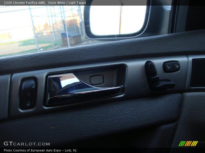 Stone White / Light Taupe 2006 Chrysler Pacifica AWD