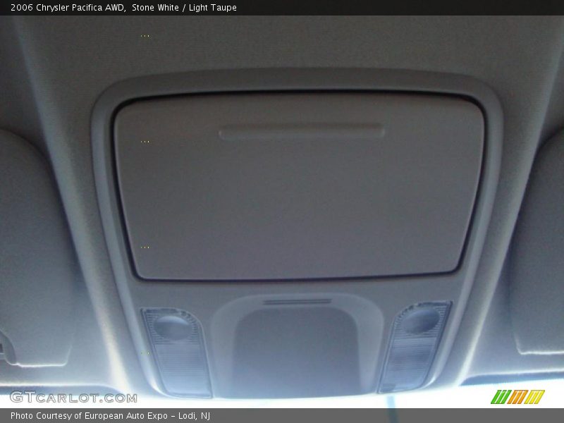 Stone White / Light Taupe 2006 Chrysler Pacifica AWD