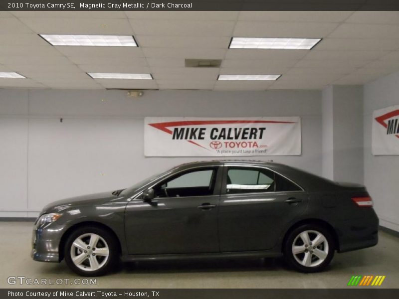Magnetic Gray Metallic / Dark Charcoal 2010 Toyota Camry SE