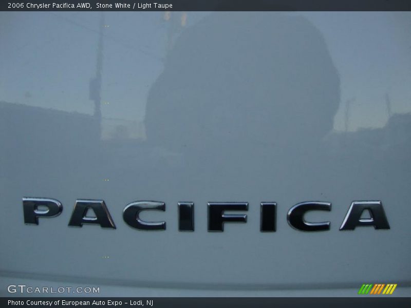 Stone White / Light Taupe 2006 Chrysler Pacifica AWD