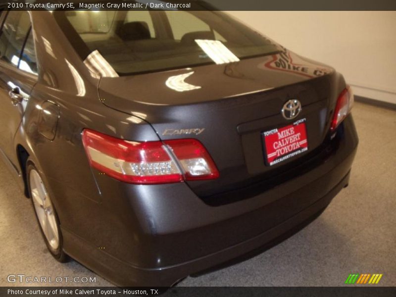 Magnetic Gray Metallic / Dark Charcoal 2010 Toyota Camry SE