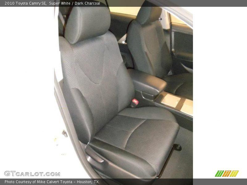 Super White / Dark Charcoal 2010 Toyota Camry SE