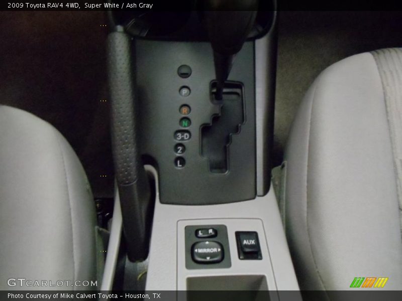 Super White / Ash Gray 2009 Toyota RAV4 4WD