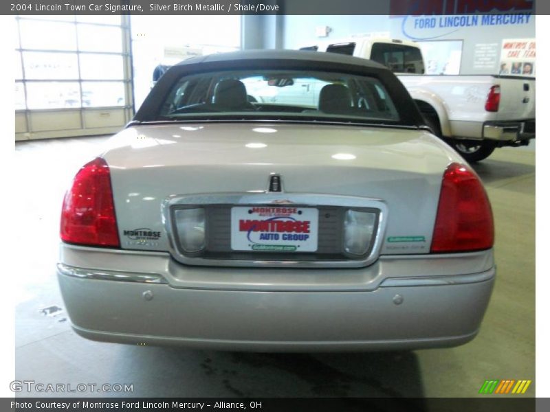 Silver Birch Metallic / Shale/Dove 2004 Lincoln Town Car Signature