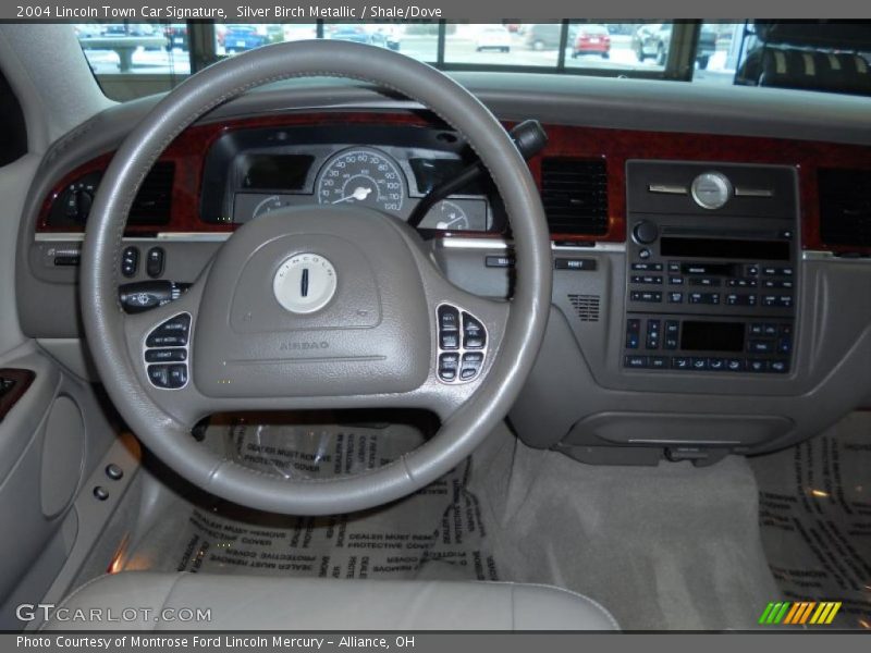 Silver Birch Metallic / Shale/Dove 2004 Lincoln Town Car Signature