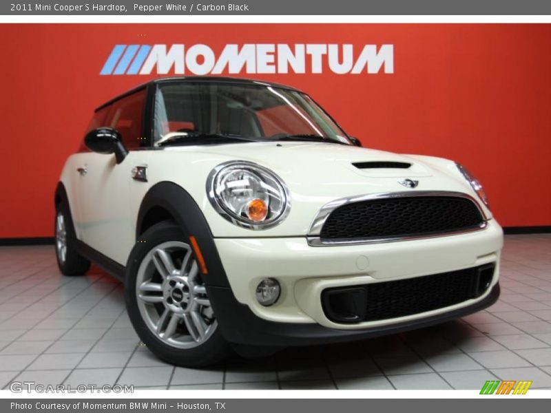 Pepper White / Carbon Black 2011 Mini Cooper S Hardtop