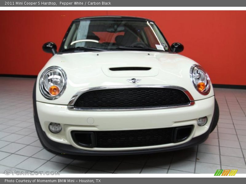 Pepper White / Carbon Black 2011 Mini Cooper S Hardtop