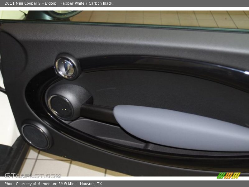 Pepper White / Carbon Black 2011 Mini Cooper S Hardtop
