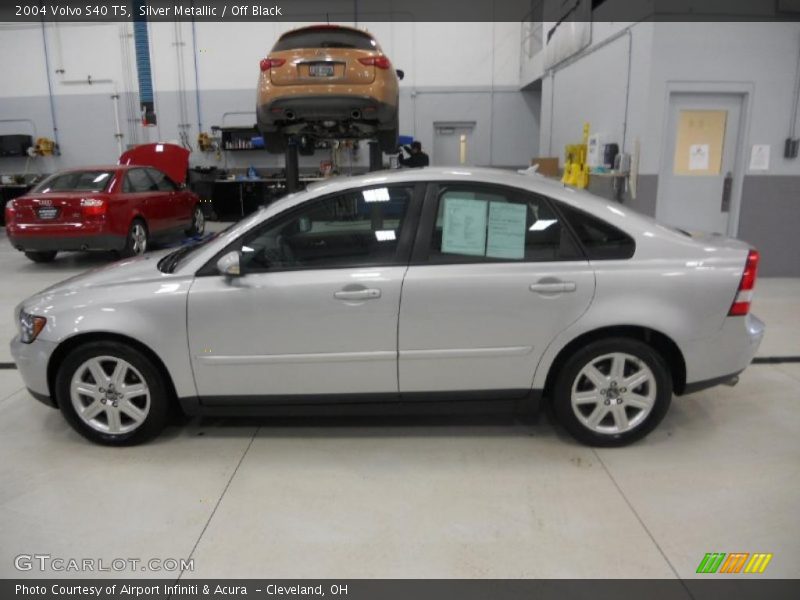 Silver Metallic / Off Black 2004 Volvo S40 T5