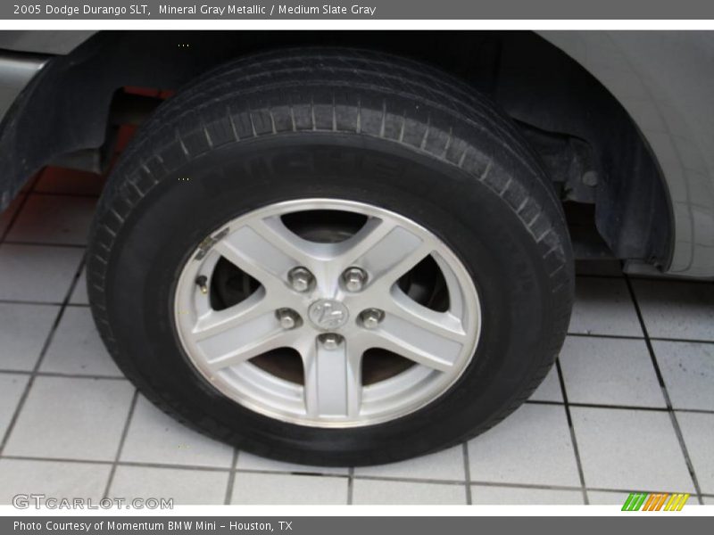 Mineral Gray Metallic / Medium Slate Gray 2005 Dodge Durango SLT