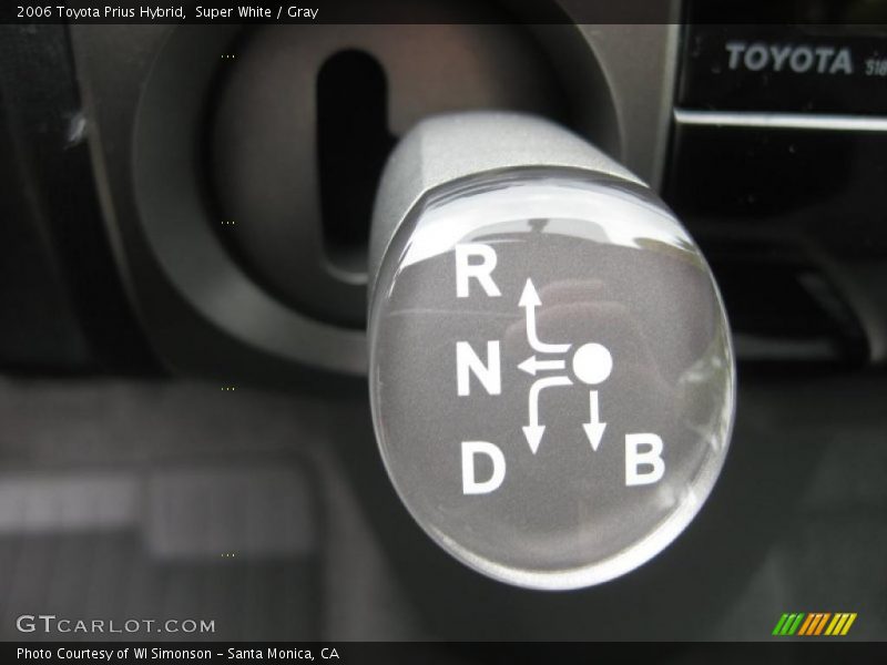 Super White / Gray 2006 Toyota Prius Hybrid