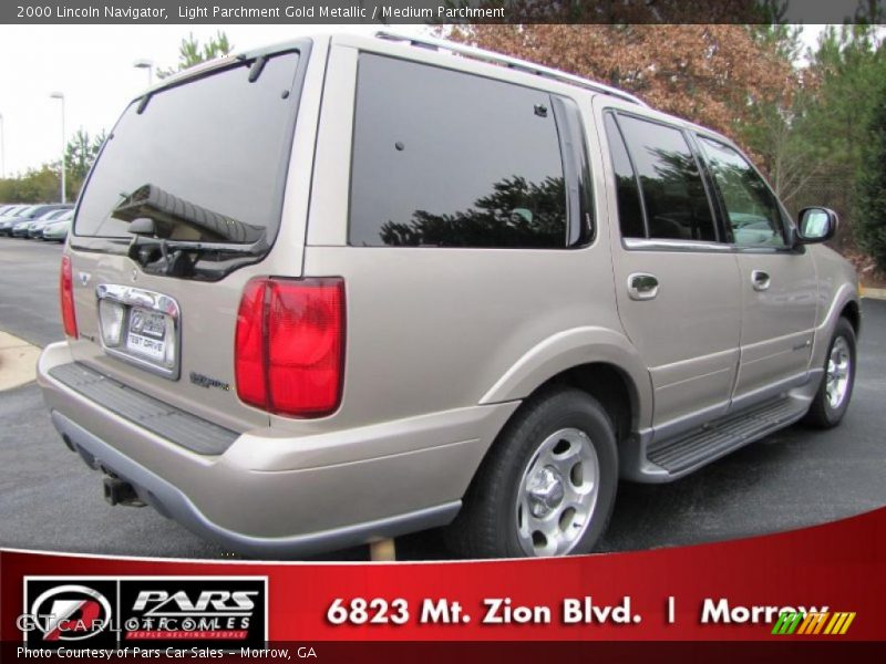 Light Parchment Gold Metallic / Medium Parchment 2000 Lincoln Navigator