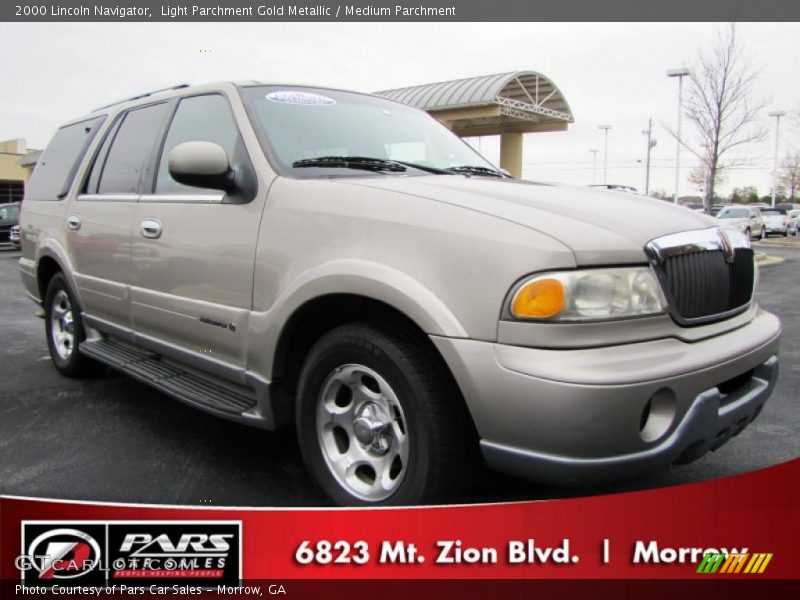 Light Parchment Gold Metallic / Medium Parchment 2000 Lincoln Navigator