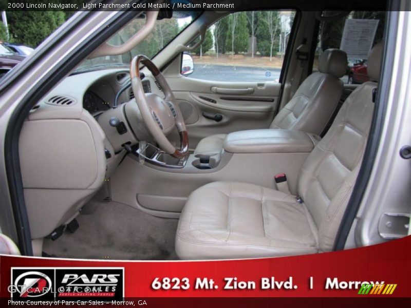Light Parchment Gold Metallic / Medium Parchment 2000 Lincoln Navigator