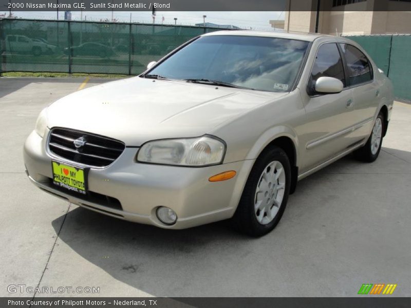 Sunlit Sand Metallic / Blond 2000 Nissan Maxima GLE