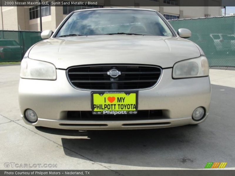 Sunlit Sand Metallic / Blond 2000 Nissan Maxima GLE