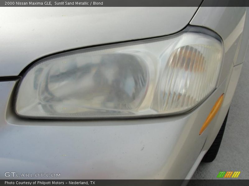 Sunlit Sand Metallic / Blond 2000 Nissan Maxima GLE