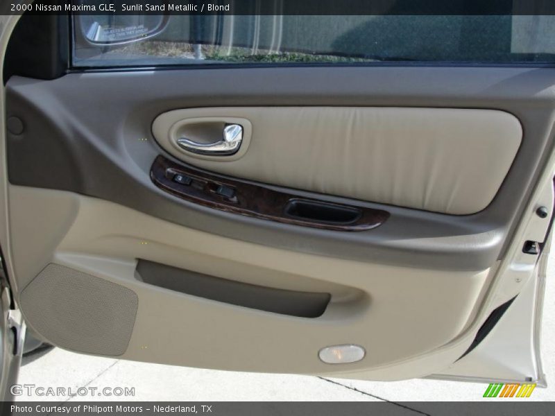 Sunlit Sand Metallic / Blond 2000 Nissan Maxima GLE