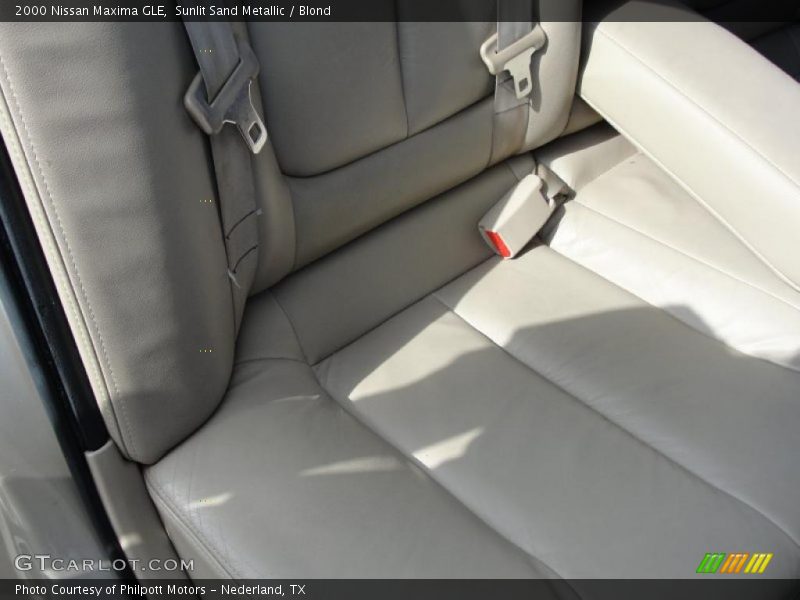 Sunlit Sand Metallic / Blond 2000 Nissan Maxima GLE