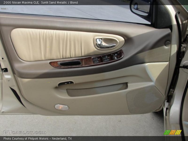 Sunlit Sand Metallic / Blond 2000 Nissan Maxima GLE