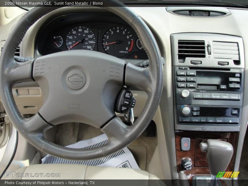Sunlit Sand Metallic / Blond 2000 Nissan Maxima GLE