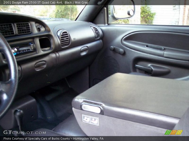 Black / Mist Gray 2001 Dodge Ram 2500 ST Quad Cab 4x4