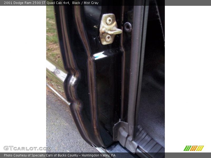 Black / Mist Gray 2001 Dodge Ram 2500 ST Quad Cab 4x4