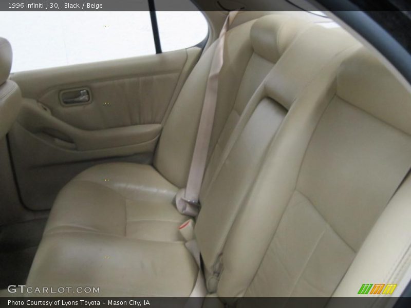 Black / Beige 1996 Infiniti J 30