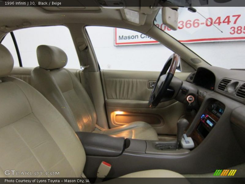 Black / Beige 1996 Infiniti J 30