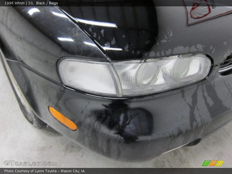 Black / Beige 1996 Infiniti J 30