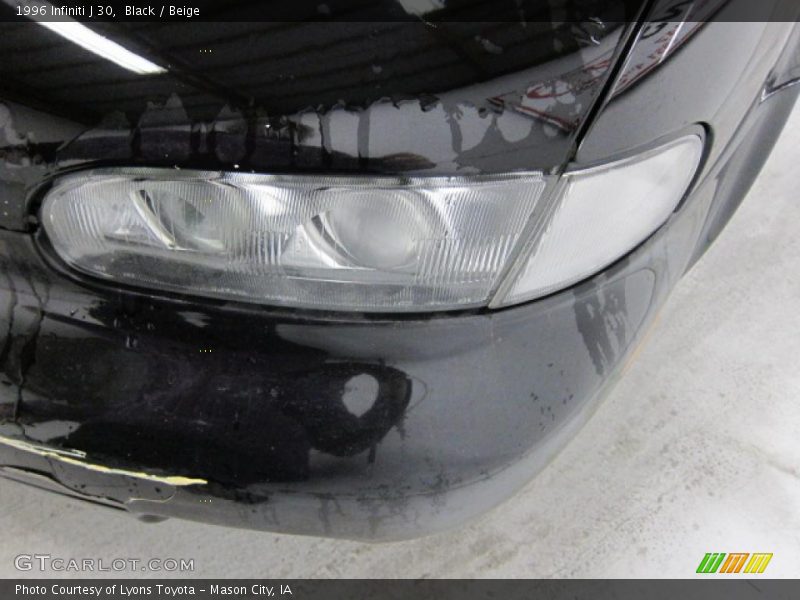 Black / Beige 1996 Infiniti J 30