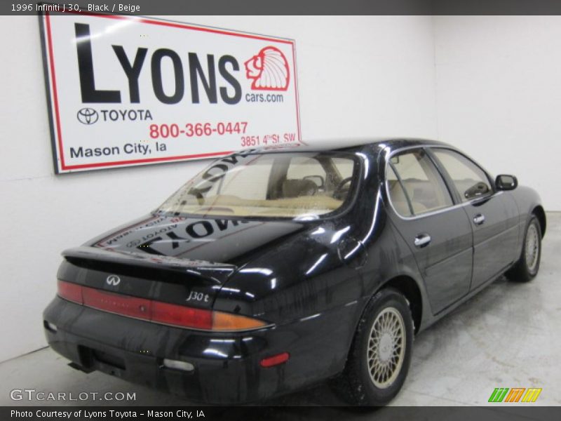 Black / Beige 1996 Infiniti J 30