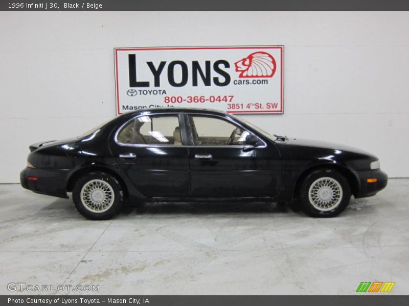 Black / Beige 1996 Infiniti J 30