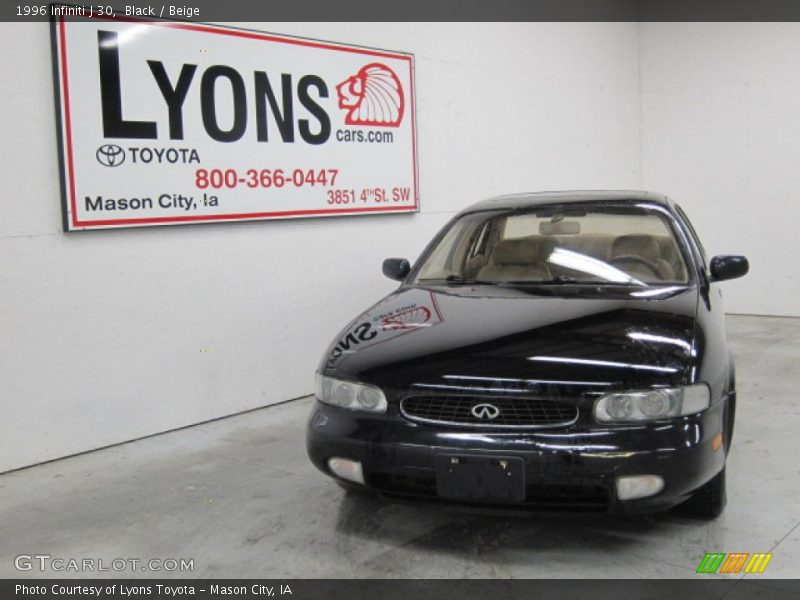 Black / Beige 1996 Infiniti J 30