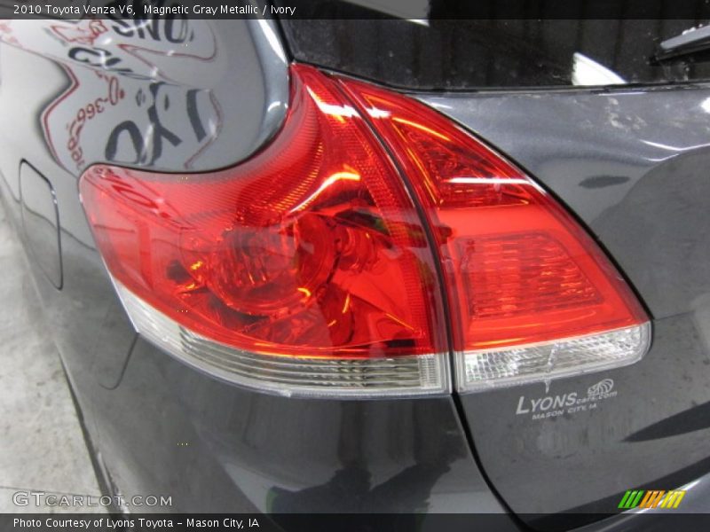 Magnetic Gray Metallic / Ivory 2010 Toyota Venza V6