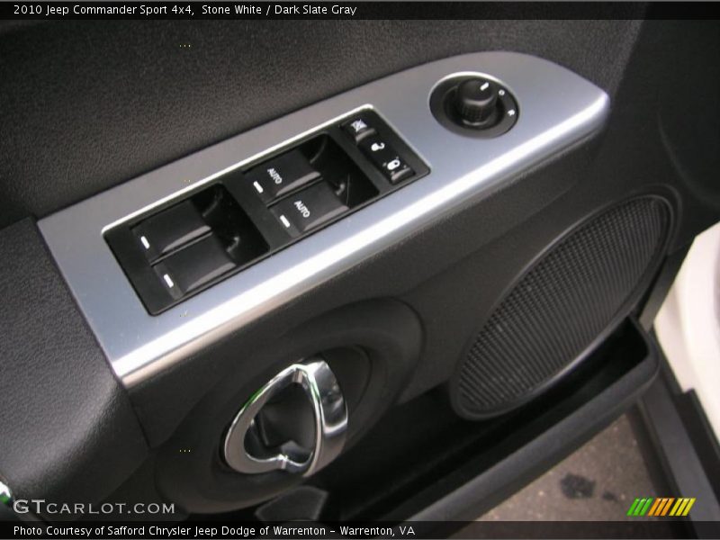 Stone White / Dark Slate Gray 2010 Jeep Commander Sport 4x4