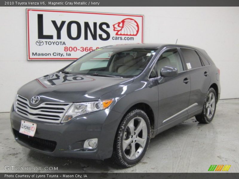 Magnetic Gray Metallic / Ivory 2010 Toyota Venza V6