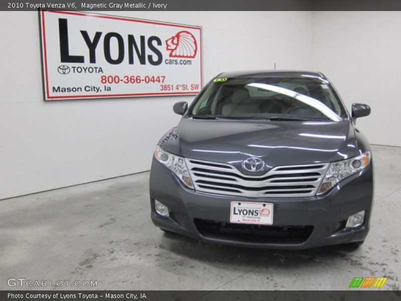 Magnetic Gray Metallic / Ivory 2010 Toyota Venza V6
