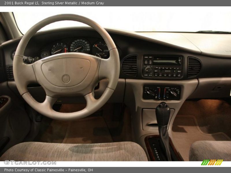 Sterling Silver Metallic / Medium Gray 2001 Buick Regal LS