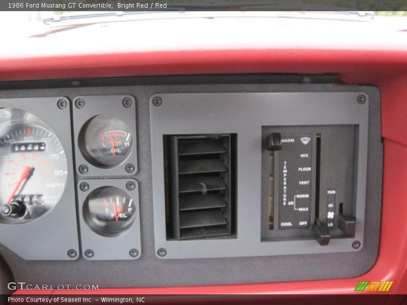 Controls of 1986 Mustang GT Convertible