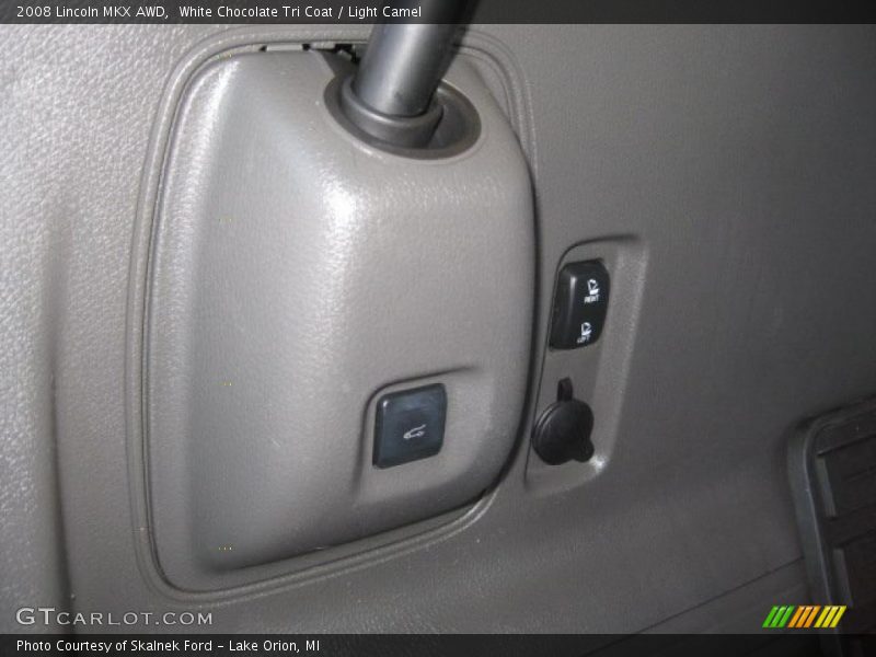 White Chocolate Tri Coat / Light Camel 2008 Lincoln MKX AWD