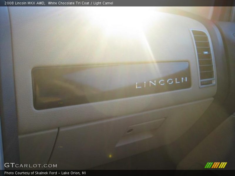White Chocolate Tri Coat / Light Camel 2008 Lincoln MKX AWD