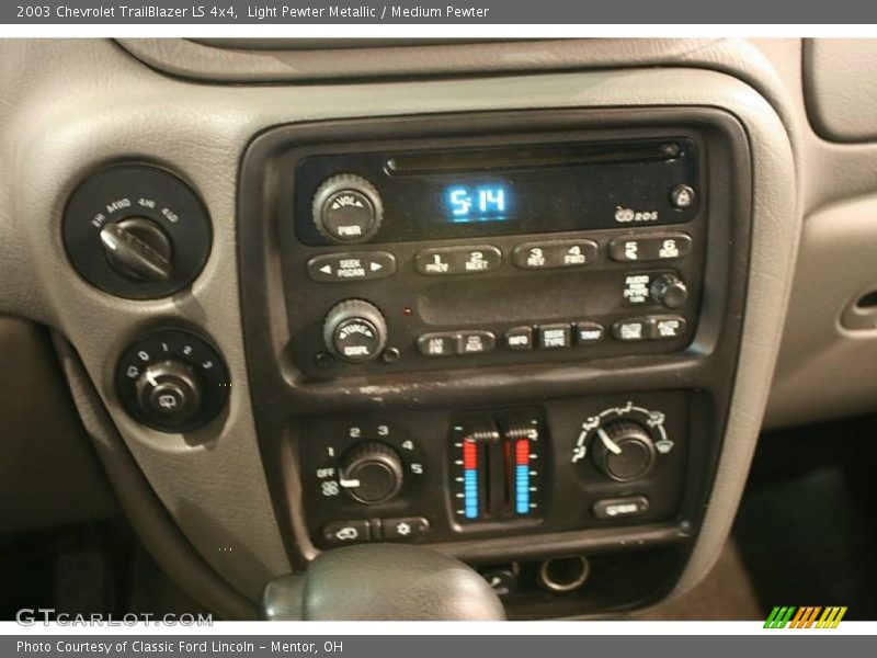 Light Pewter Metallic / Medium Pewter 2003 Chevrolet TrailBlazer LS 4x4